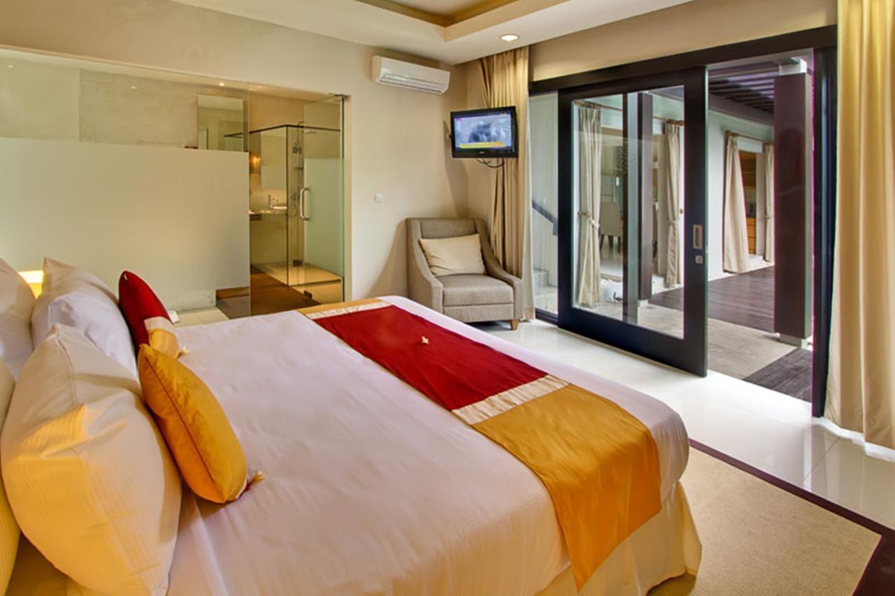 The Nibbana Villas Seminyak Oda fotoğraf